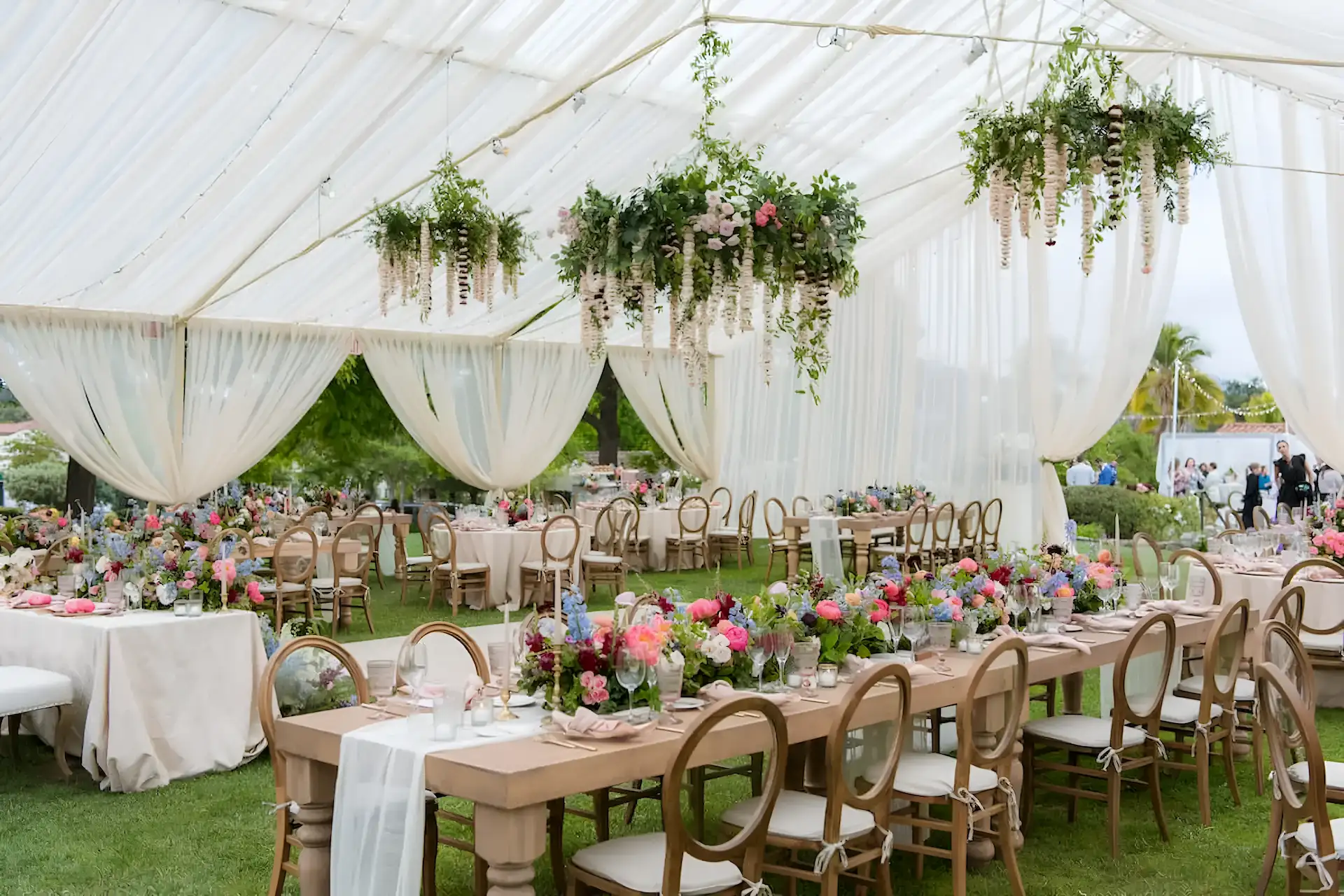 Wedding prepared in a tent waiting for the guests, decorated with flowers