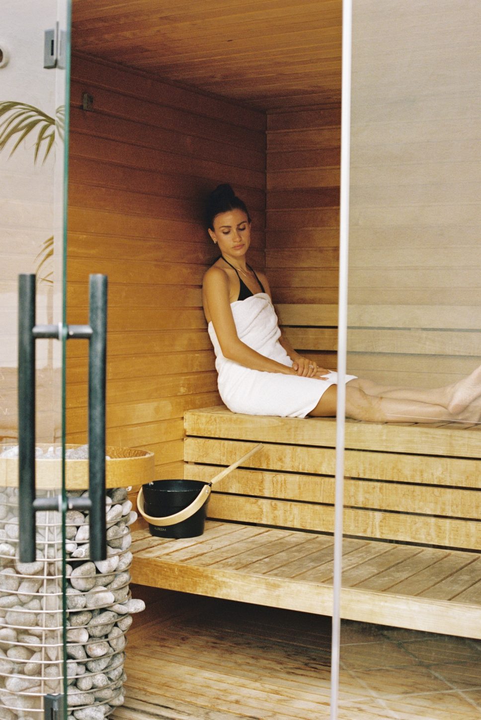 JENN EDELSON THE INN LIFESTYLE FILM 161